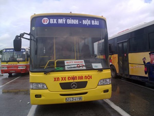 Thêm 3 tuyến xe buýt nối trung tâm Hà Nội với sân bay Nội Bài