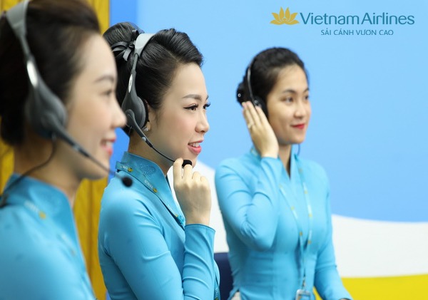 Làm thủ tục đi bay qua điện thoại của hãng hàng không Vietnam Airlines 