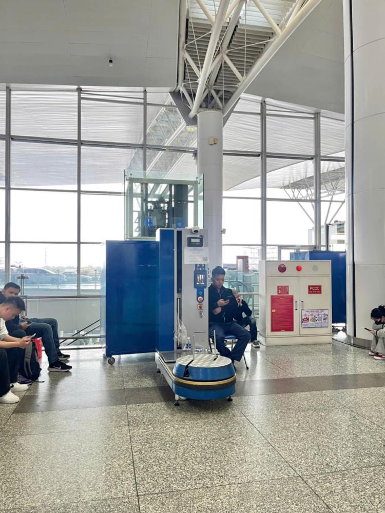 Dịch vụ : Đóng gói hành lý trong Sân Bay Nội Bài
